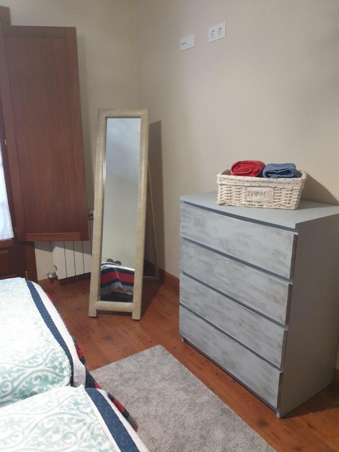 Apartamento Cine Colon Рібадео Екстер'єр фото